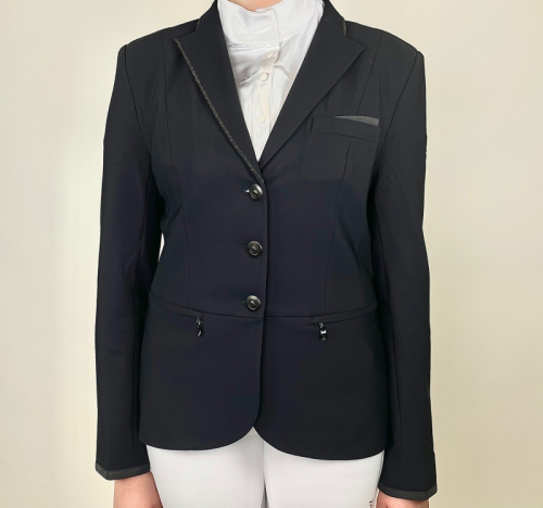 Victorine Crystal Fabric Womens Jacket Svart i gruppen Ryttare / Tävling / Kavajer hos Charlies Häst (1079143220)